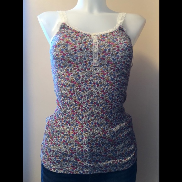 Old Navy Tops - OLD NAVY LACED SPAGHETTI STRAPS TANK TOP Sz XS